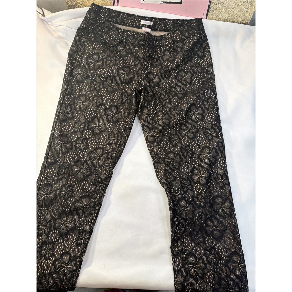 Black Floral Lace Pants Size 9 Sexy Cute Dressy, Casual Xhilaratilon New 321